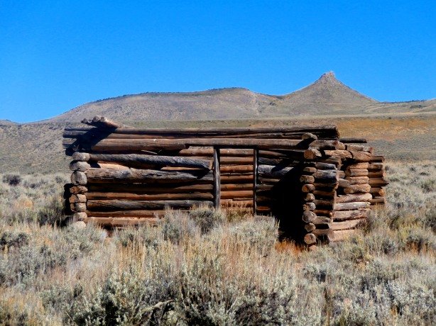 Old homestead on Highway 9